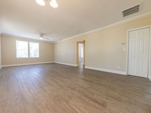 5th image of 640 W Central Ave