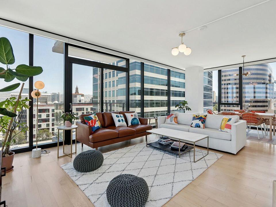 Living with Panoramic Views