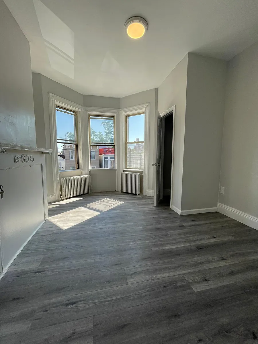 Building Photo - 486 Mercer St #3R