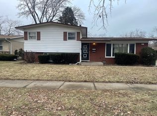 705 W Fitzhenry Ct, Glenwood, IL