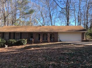 75 Shadowood Ln, Carrollton, GA 30116