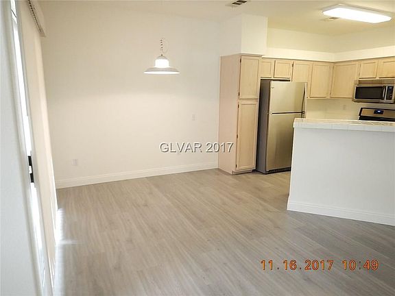 4th image of 5415 W Harmon Ave Unit 1039
