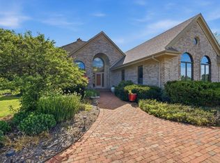 W291S5279 Ridgefield ROAD, Waukesha, WI 53189