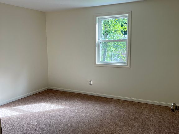 4th image of 12 Renarl Ave #6