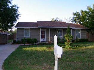 1406 NW Kingsbury Ave, Lawton, OK 73507