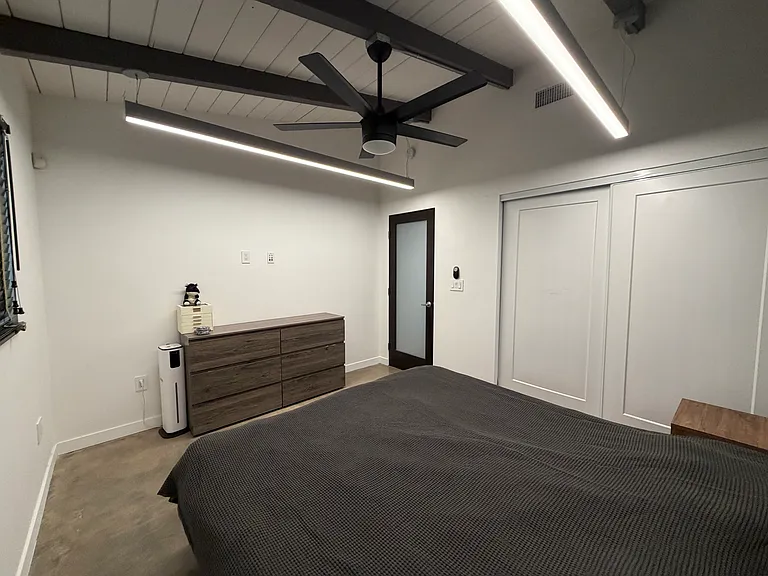 22701 Martha St — Photo 29