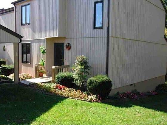 1st image of 1194 Pebble Dr