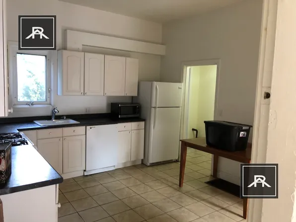 12 Pratt St, Allston, MA 02134