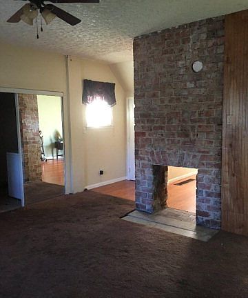 4th image of 5545 Farney Ave