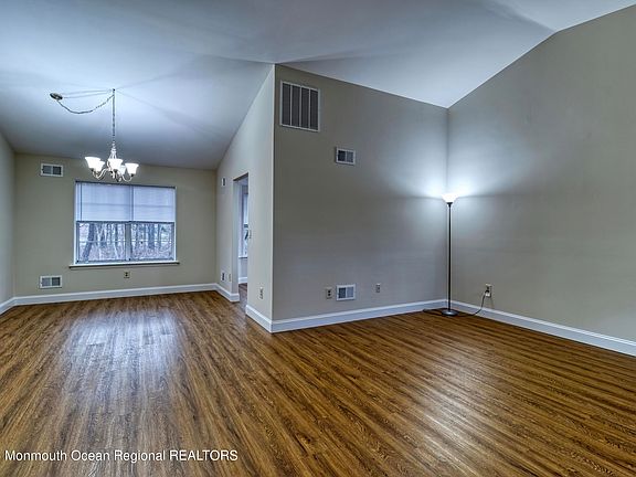 5th image of 1204 Thornbury Lane #A