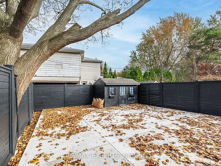 2103 Avenue Rd #BASEMENT — Photo 18