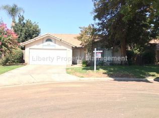 7193 N Ivanhoe Ave, Fresno, CA 93722