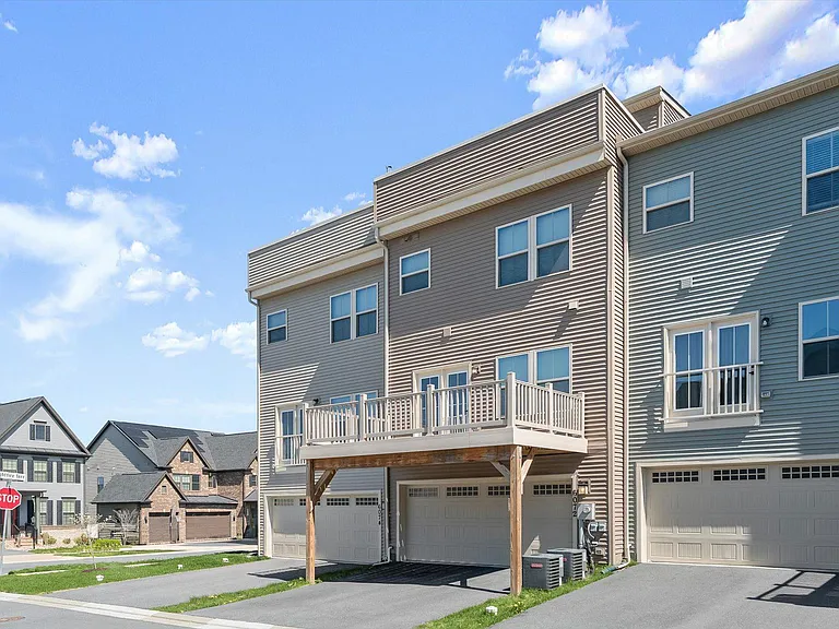6072 Fallfish Ct — Photo 4