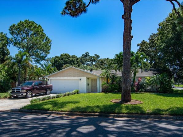 Waterfront Saint Petersburg Fl Waterfront Homes For Sale 184 Homes Zillow