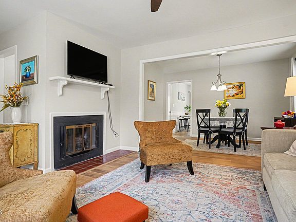 2nd image of 717 Tanglebrook Way