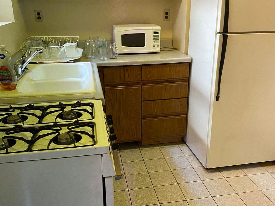 2nd image of 6308 Flushing Ave