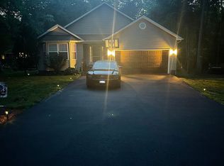 102 Dogwood Ct, Locust Grove, VA 22508