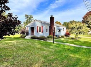 6641 Paxton Rd, Youngstown, OH 44512