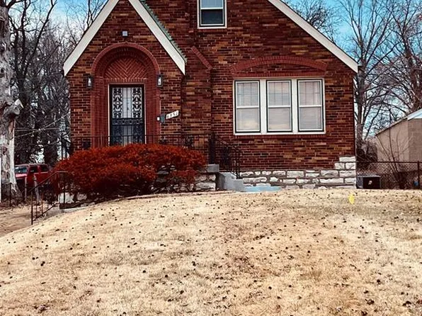 6351 Garesche Ave, Saint Louis, MO 63136