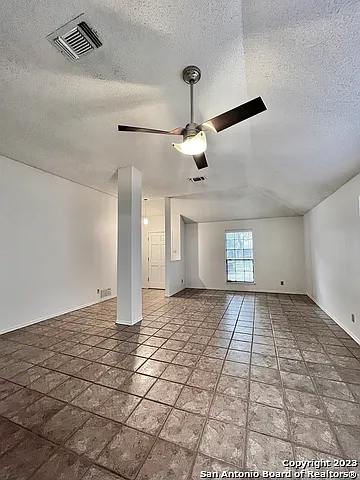 5758 Cedar Cv — Photo 3