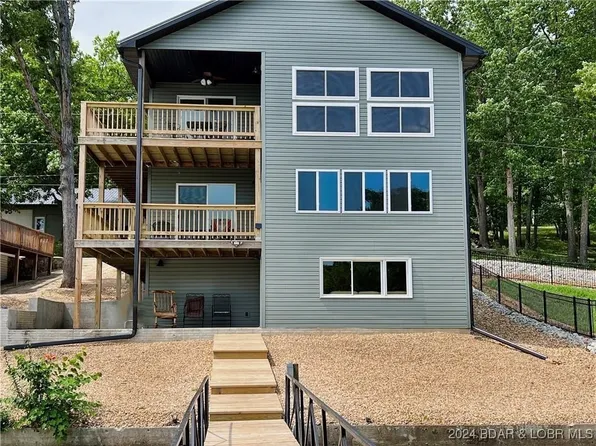 747 Applewood Dr, Edwards, MO 65326