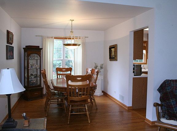 4th image of 221 Delia Dr