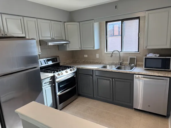 15201 Orlan Brook Dr APT 2S, Orland Park, IL 60462