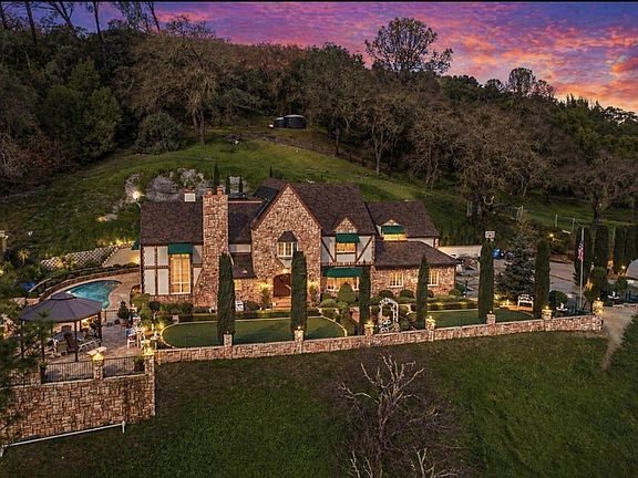 2nd image of 17005 Uvas Rd