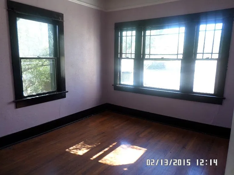320 N Warren Ave — Photo 6