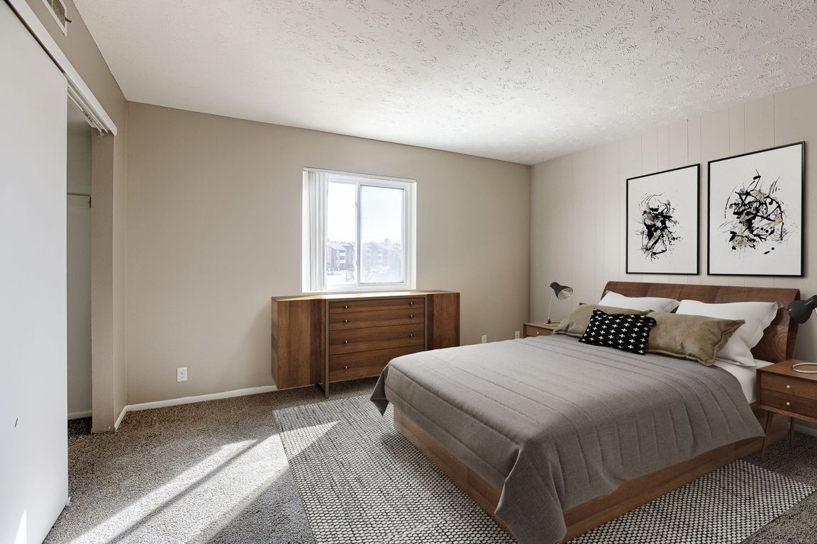 Omaha, NE Evergreen Terrace Apartments | 11A | Bedroom