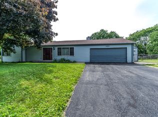 1003 Burr St, Lake In The Hills, IL 60156