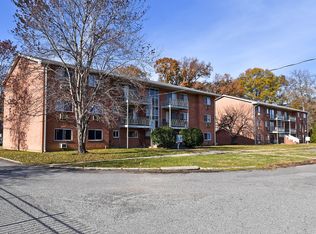 202 Blair Rd APT 202, Indian Head, MD 20640