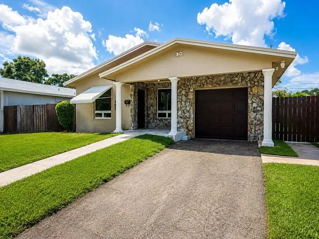 727 SW 5th St