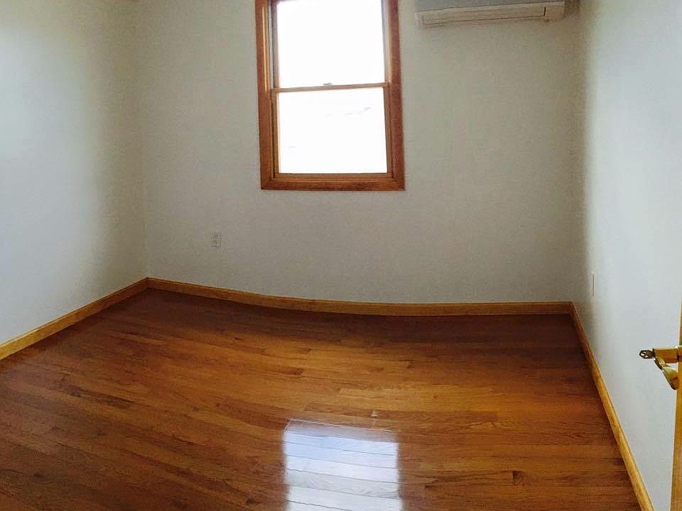 2nd image of 4518 Smart St