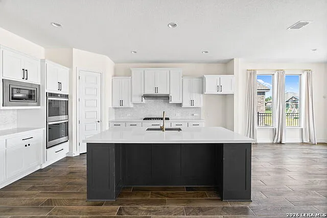 4 bed, 3.5 bath, 3040 sqft, $4,500 — Photo 4