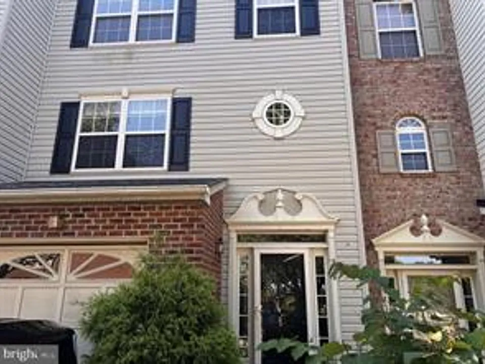 212 Cambridge Pl