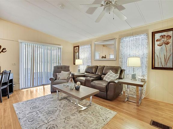 5th image of 57 N BOBWHITE ROAD
