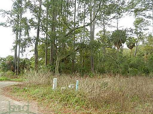 1st image of 5 River Oak Ln