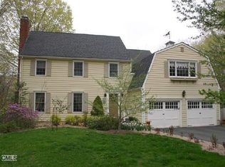 22 Strawberry Ridge Rd, Ridgefield, CT 06877
