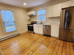 29 School St APT 2, Freeport, ME 04032