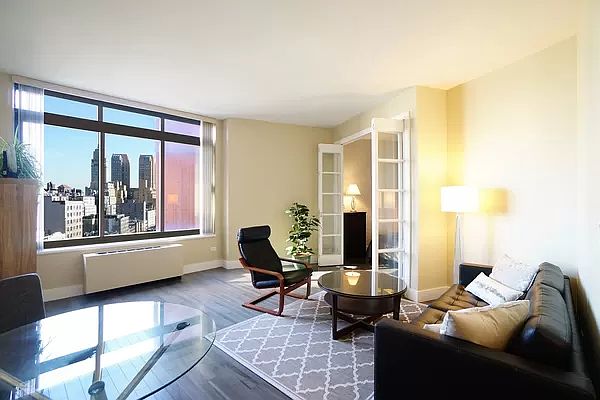 1st image of 155 W 70th St Penthouse 1H