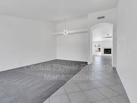 4th image of 11075 E Sunnyside Dr