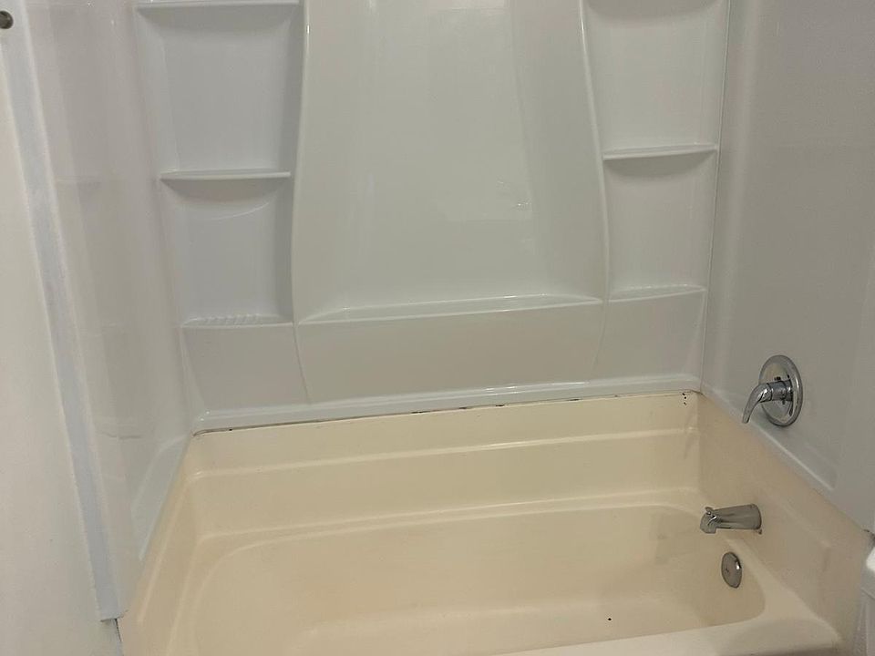 1st image of 4424 N 53rd Ln APT 2