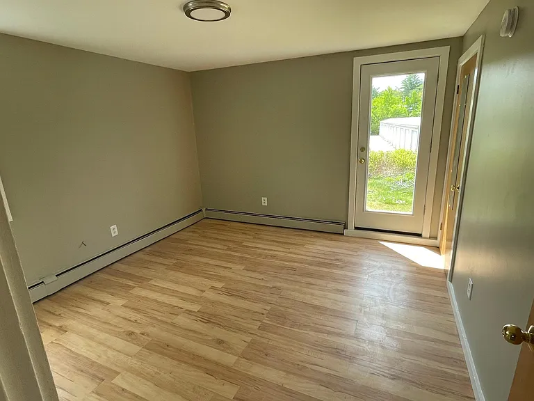 129 Pleasant St #2 — Photo 5