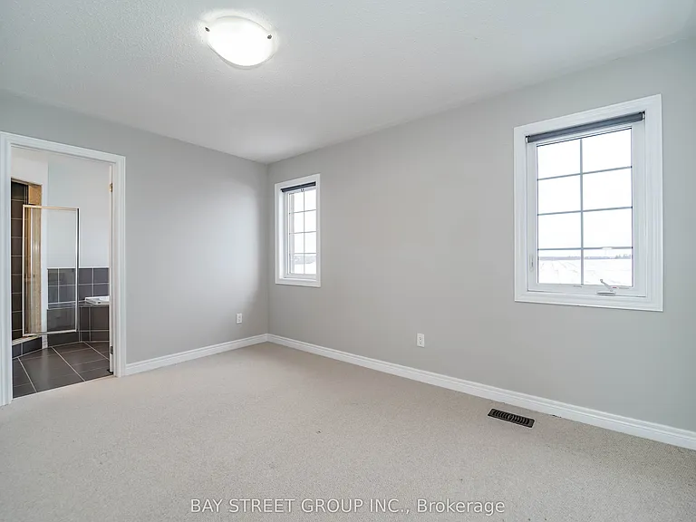 7 Gordon Landon Dr — Photo 39