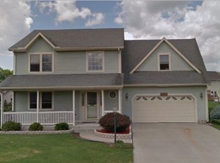 55721 Sichuan Dr, Osceola, IN 46561