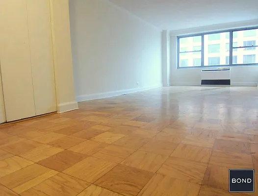 Rented by Bond New York | media 12