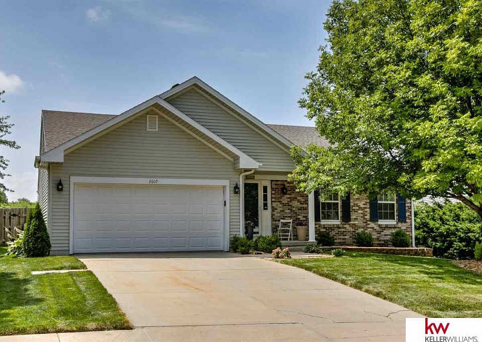 1st image of 2609 Arrowhead Ln