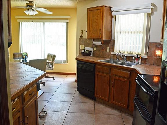 5th image of 629 Rosegate Ln