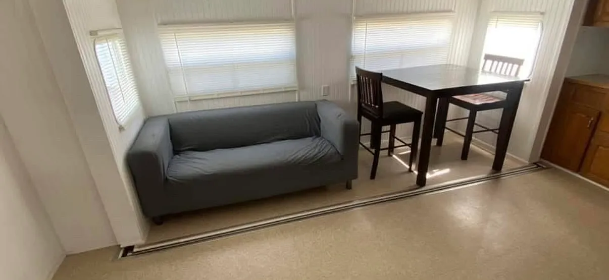 1 bed, 300 sqft, $1,000 — Photo 2